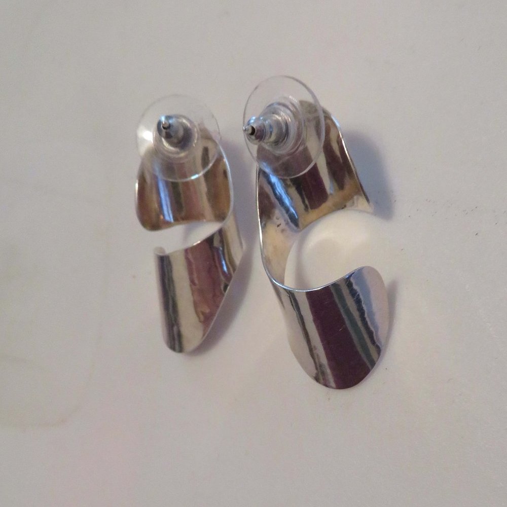 Silver Geometric Swirl Earrings, EUC - Picture 4 of 6